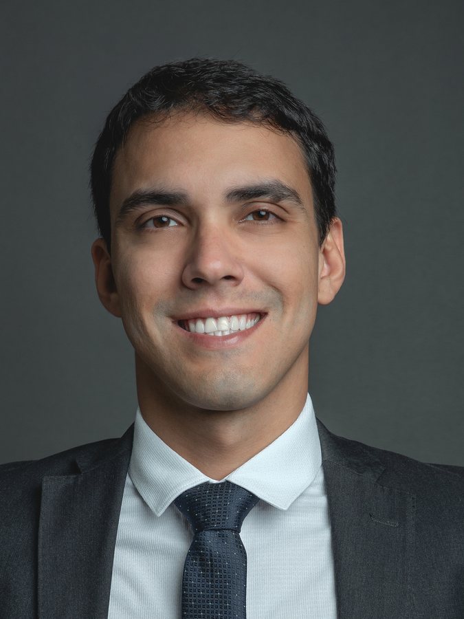 Retrato de João Lucas Souto Queiroz, advogado responsável pela JQ Advocacia